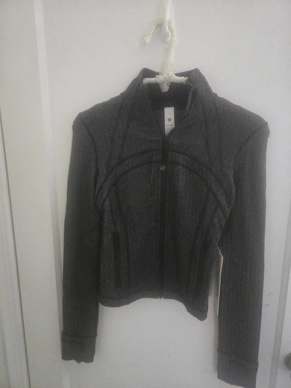 Lululemon Define Cropped Jacket
Herringbone